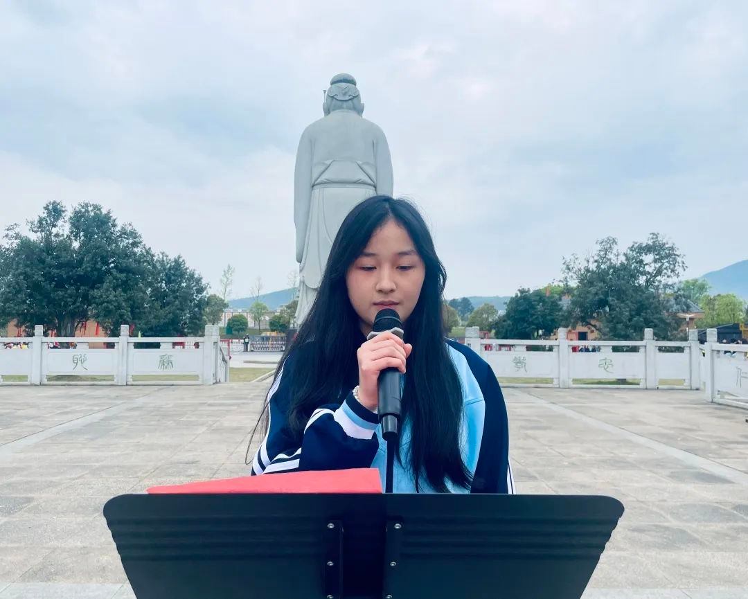 欧阳旖萱.jpg